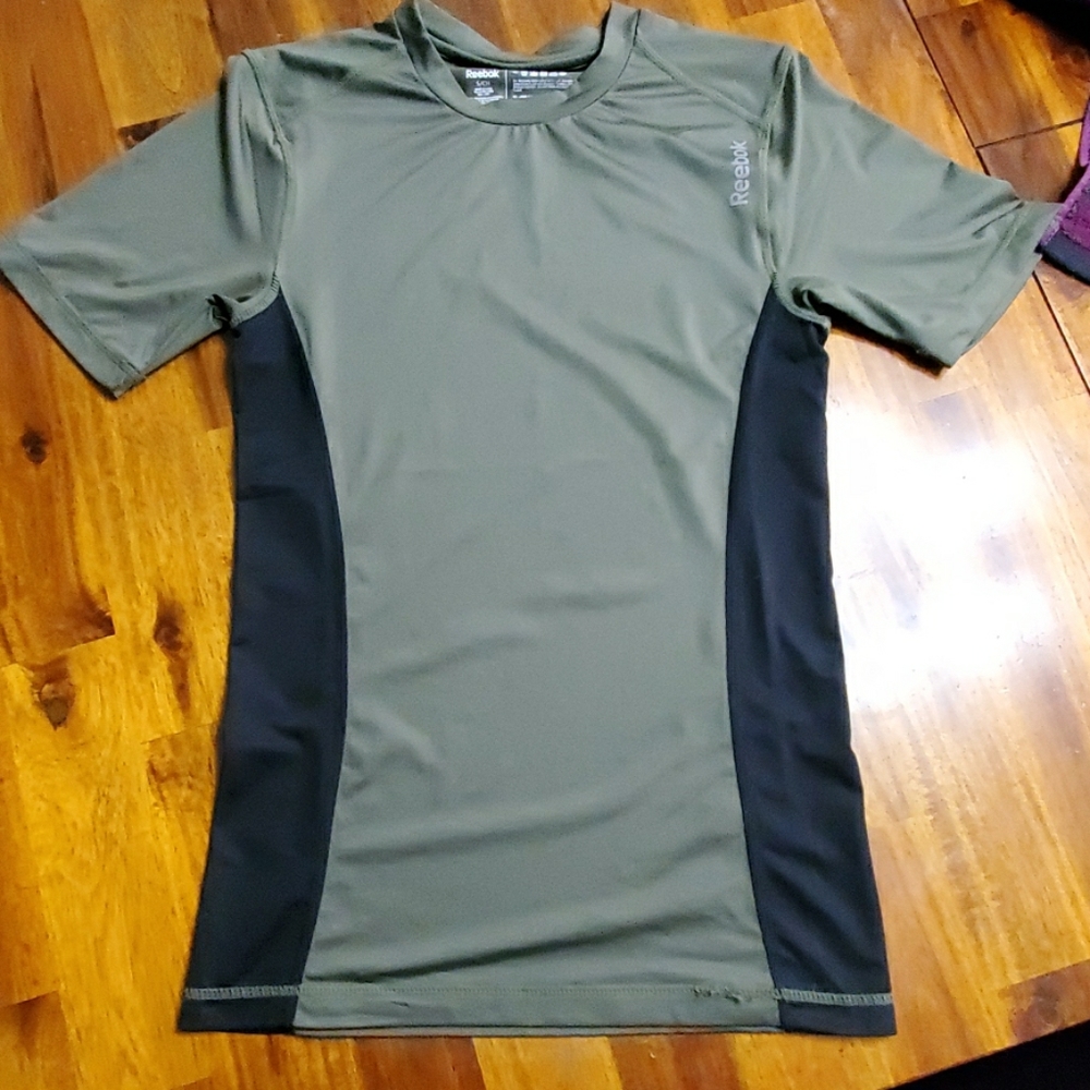 Boys Reebok tee
